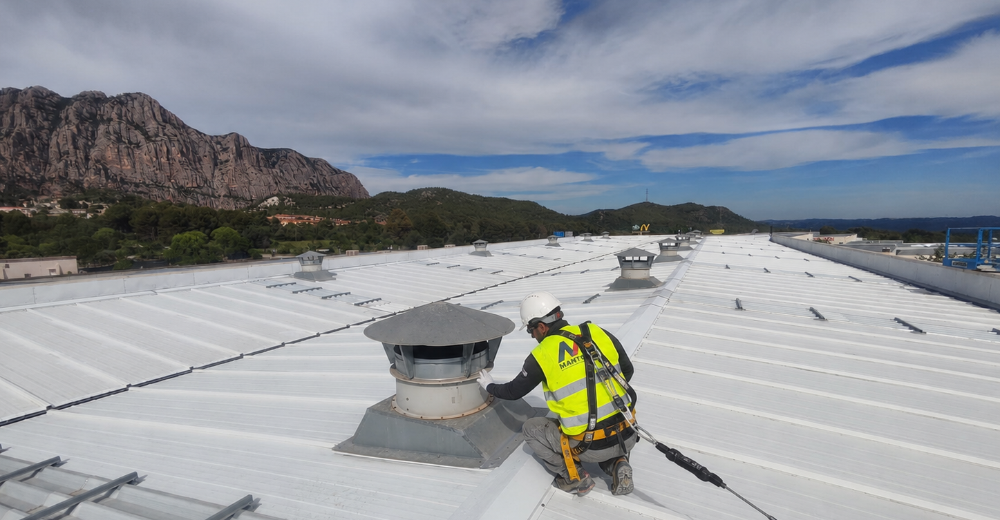 6 errores al reparar una cubierta industrial que multiplican costes